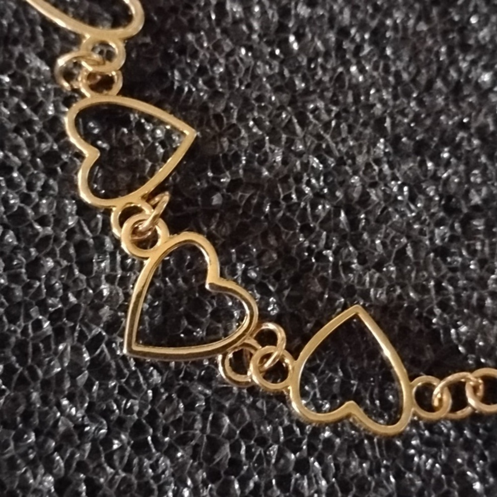 Choker Style Heart Necklace - Picture 4 of 5